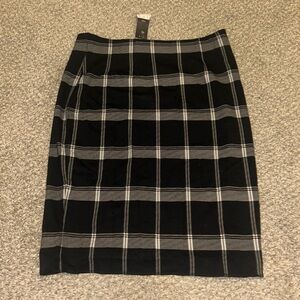 Amanda + Chelsea Slip On Pencil Skirt Size Medium Nwt!
